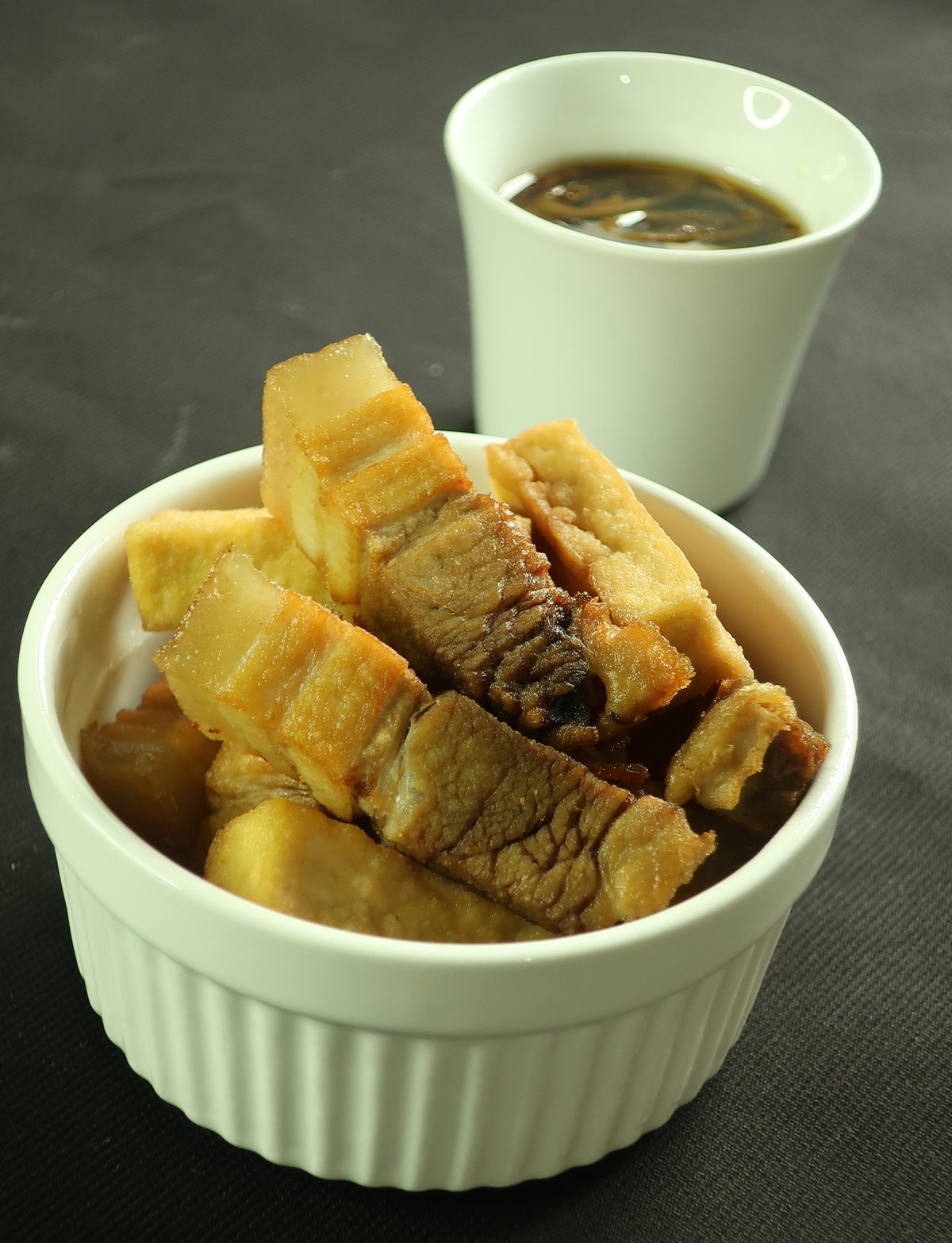 Tokwa’t Baboy